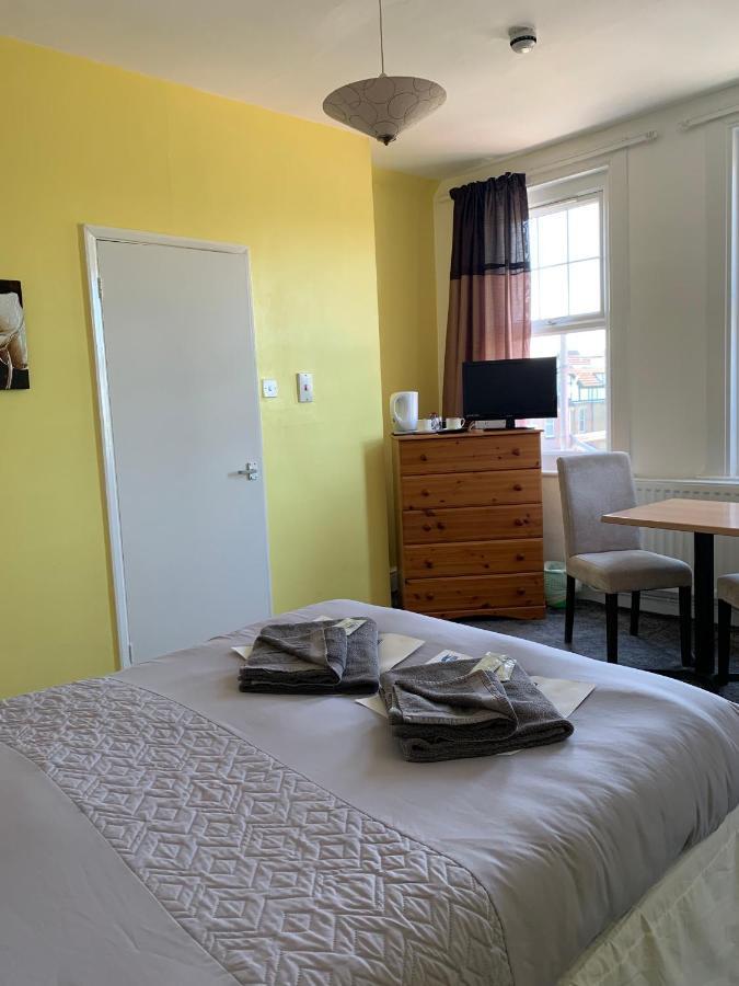Park Inn Hotel Folkestone Exteriör bild